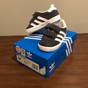 Infant Adidas Tennis Shoes
